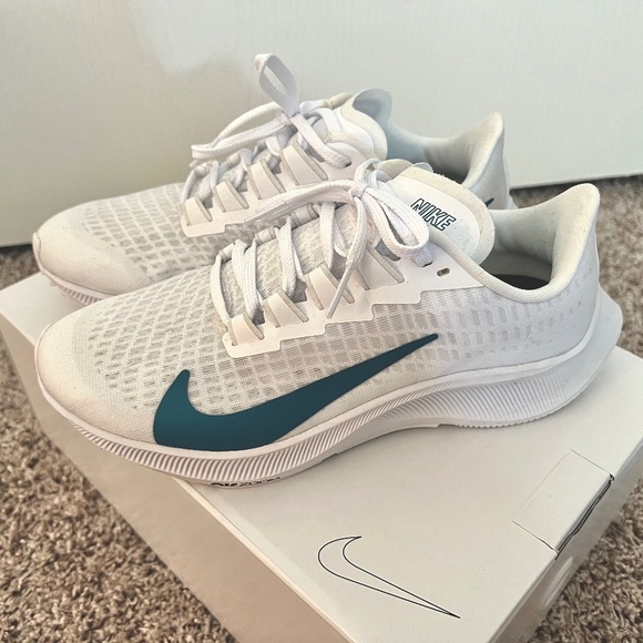Nike Shoes - Custom RainforestQA Nike Air Zoom - Greenish blue Check - Like New